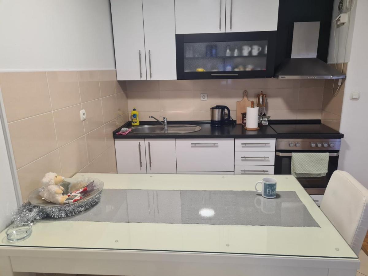 Apartman Bella Leilighet Doboj Eksteriør bilde