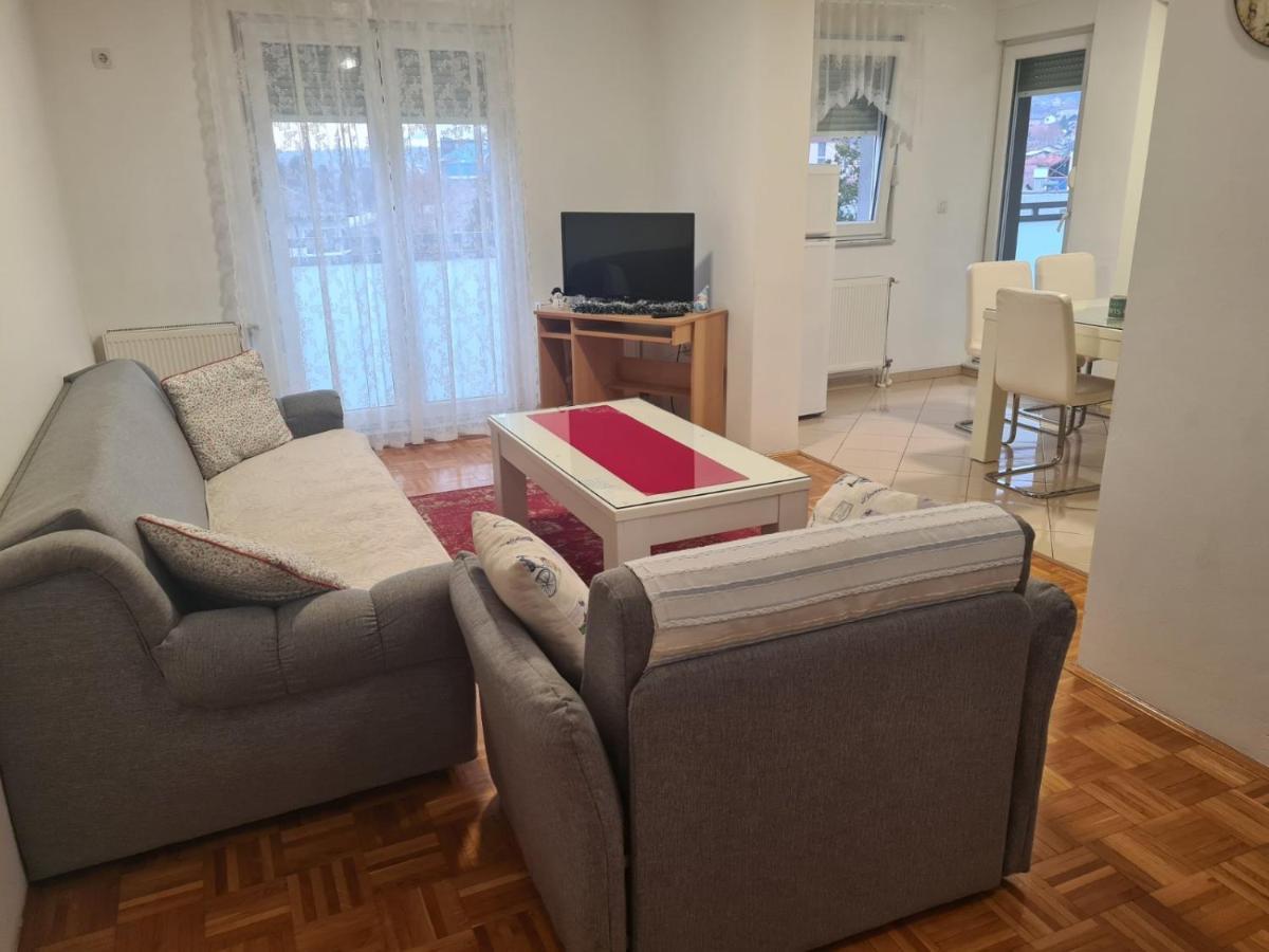 Apartman Bella Leilighet Doboj Eksteriør bilde
